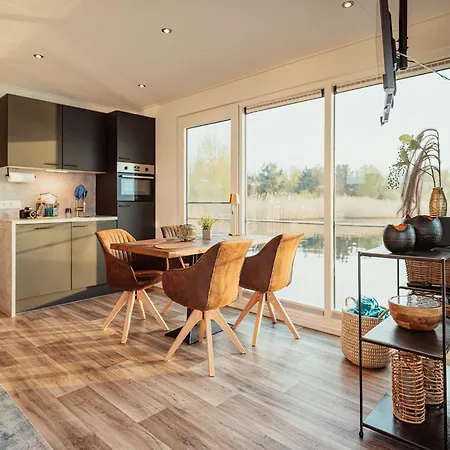 Hotel en barco Hausboot Am Graebendorfer *