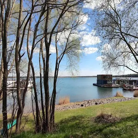 Hausboot Am Graebendorfer *