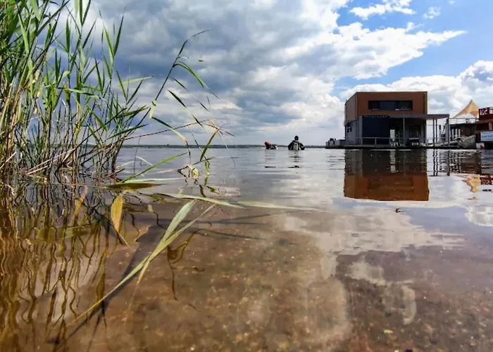 Hausboot Am Graebendorfer Bådhotel